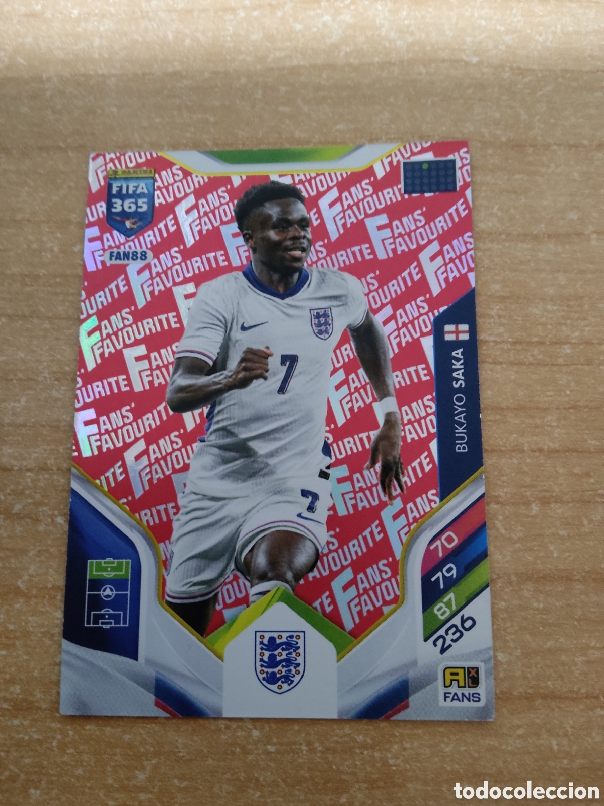 Cromos de f&uacute;tbol: FAN88 BUKAYO SAKA INGLATERRA ROJA FIFA 365 ADRENALYN 2026