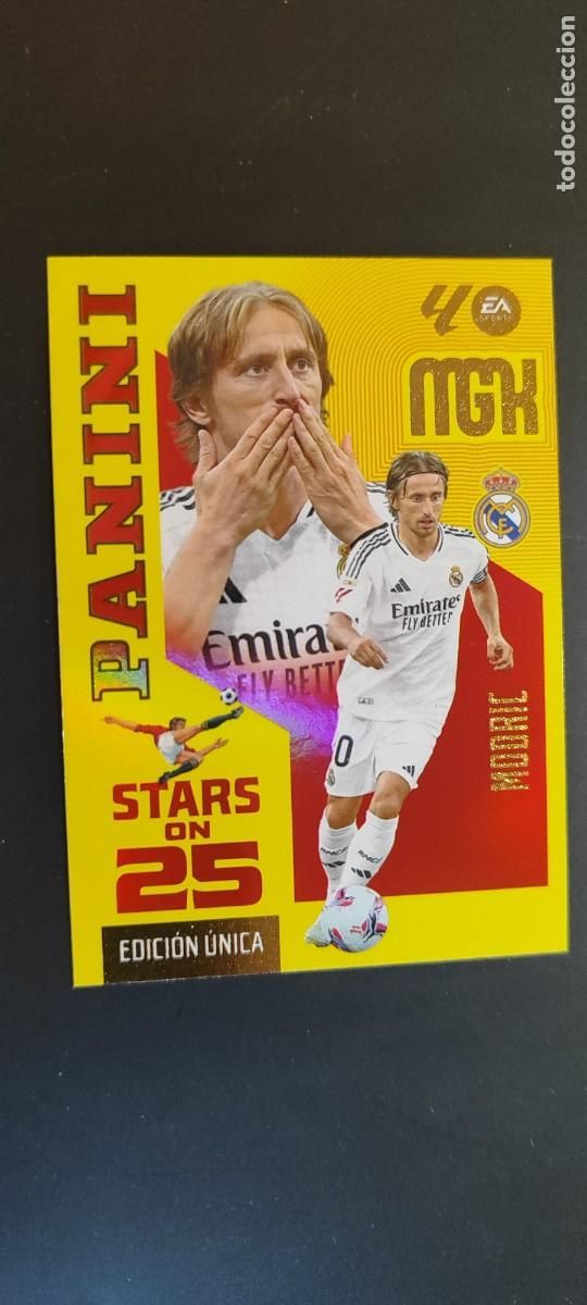 Cromos de f&uacute;tbol: MEGACRACKS 2026/27 CARD 25 ANIVERSARIO EDICION LIMITADA MODRIC REAL MADRID # 445 PANINI