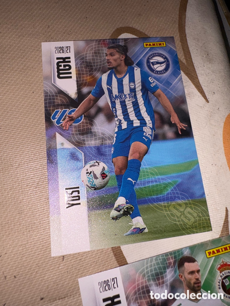 Cromos de f&uacute;tbol: Yusi alav&eacute;s megacrack 2026-2027 26-27