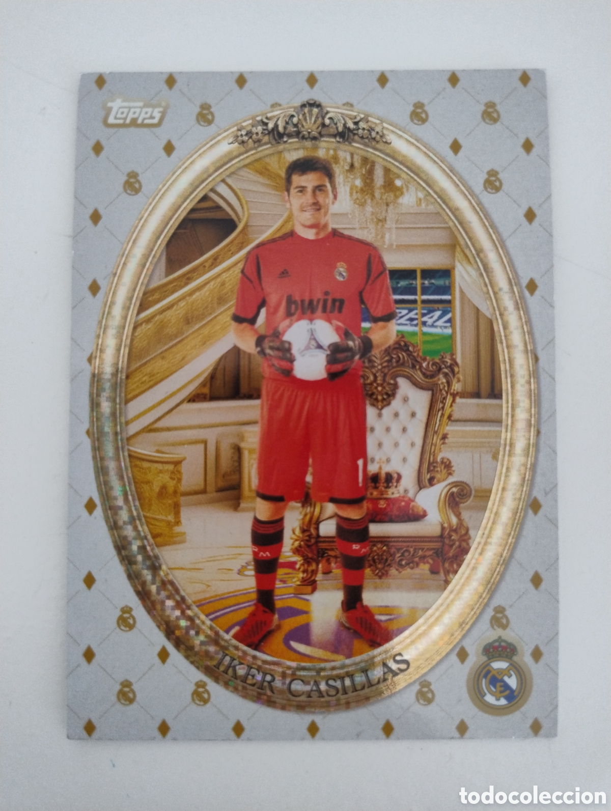 Cartes &agrave; collectionner de Football: 48 - Iker Casillas - Real Madrid - Topps Team Set 2025 - 2026 Paralela