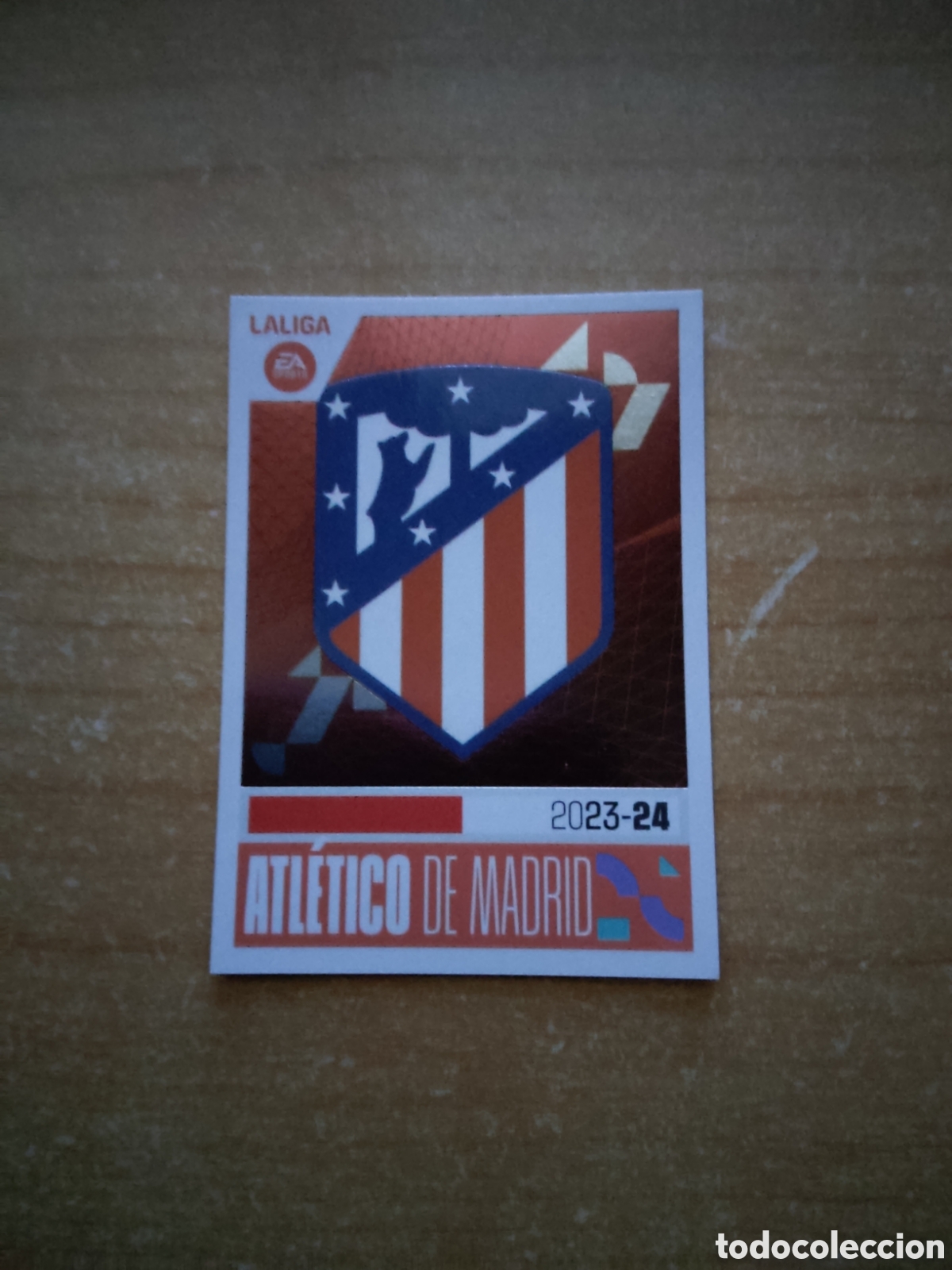 Cromos de f&uacute;tbol: 1 ESCUDO ATLETICO MADRID LIGA ESTE 2023 2024