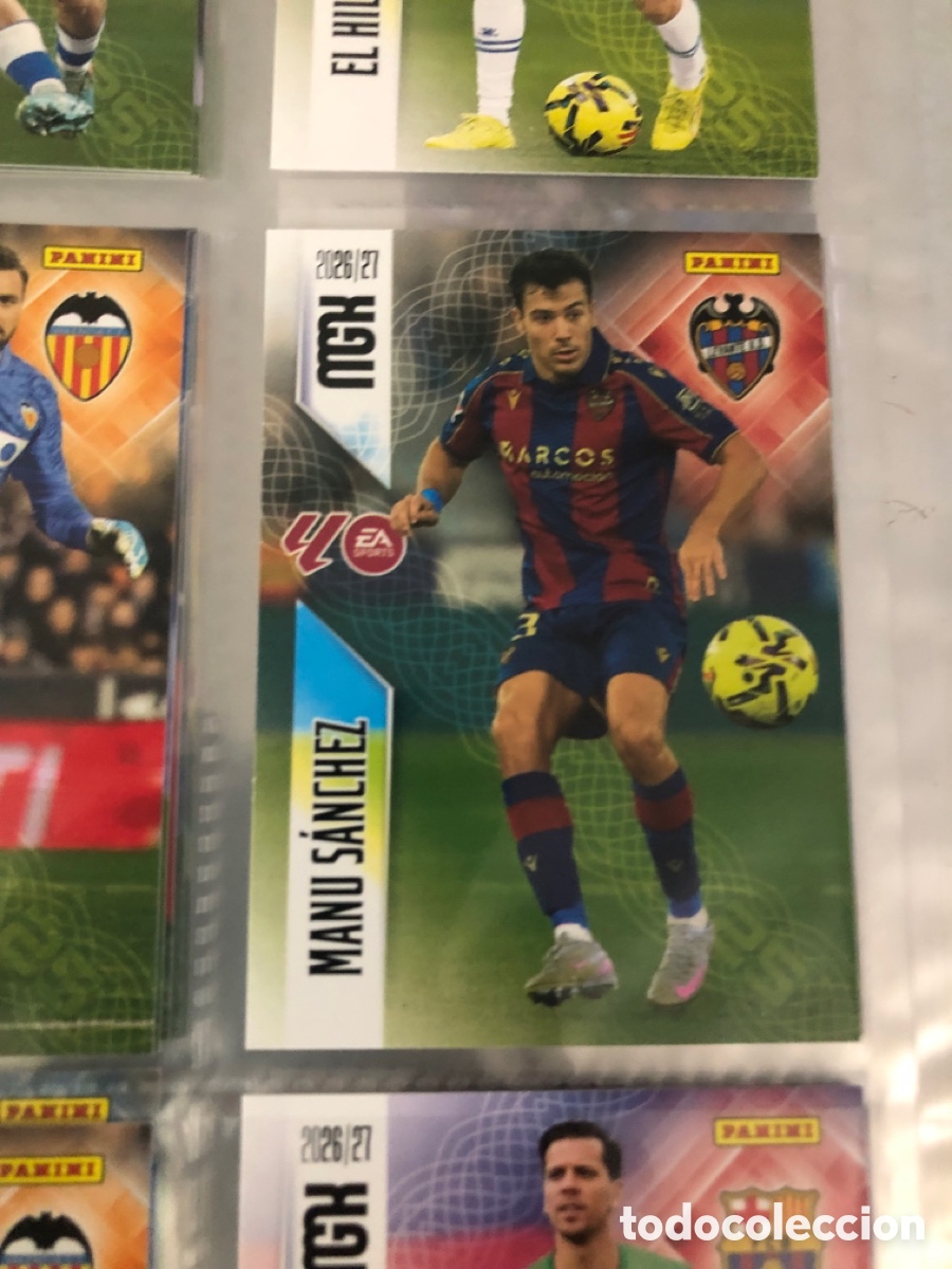 Cromos de f&uacute;tbol: Megacracks 2026 2027 Emmanuela S&aacute;nchez 206 levante