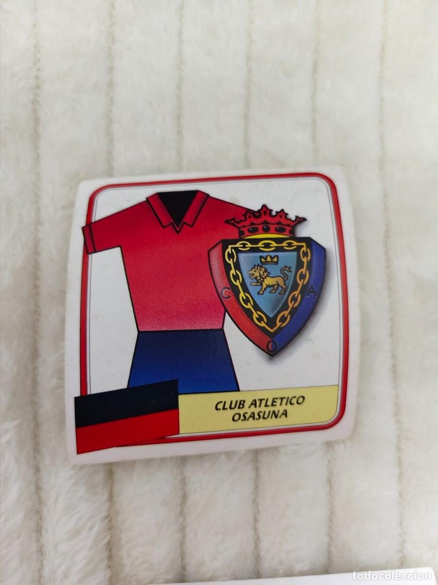 Cromos de f&uacute;tbol: EDICIONES ESTE 89 90 ESCUDO C.A. OSASUNA 1989 1990 DESPEGADO RECUPERADO ALBUM AAQ