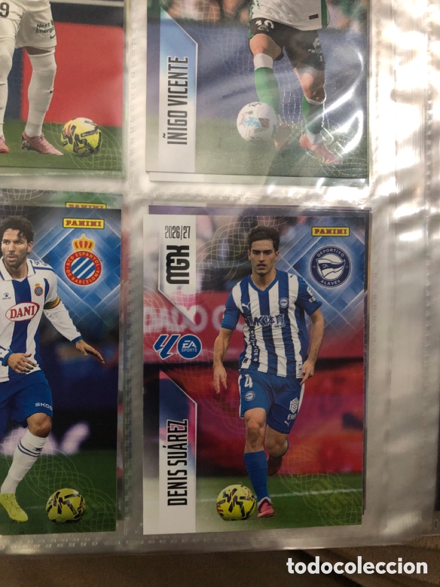 Cromos de f&uacute;tbol: Megacracks 2026 2027 Denis Su&aacute;rez 32 alav&eacute;s