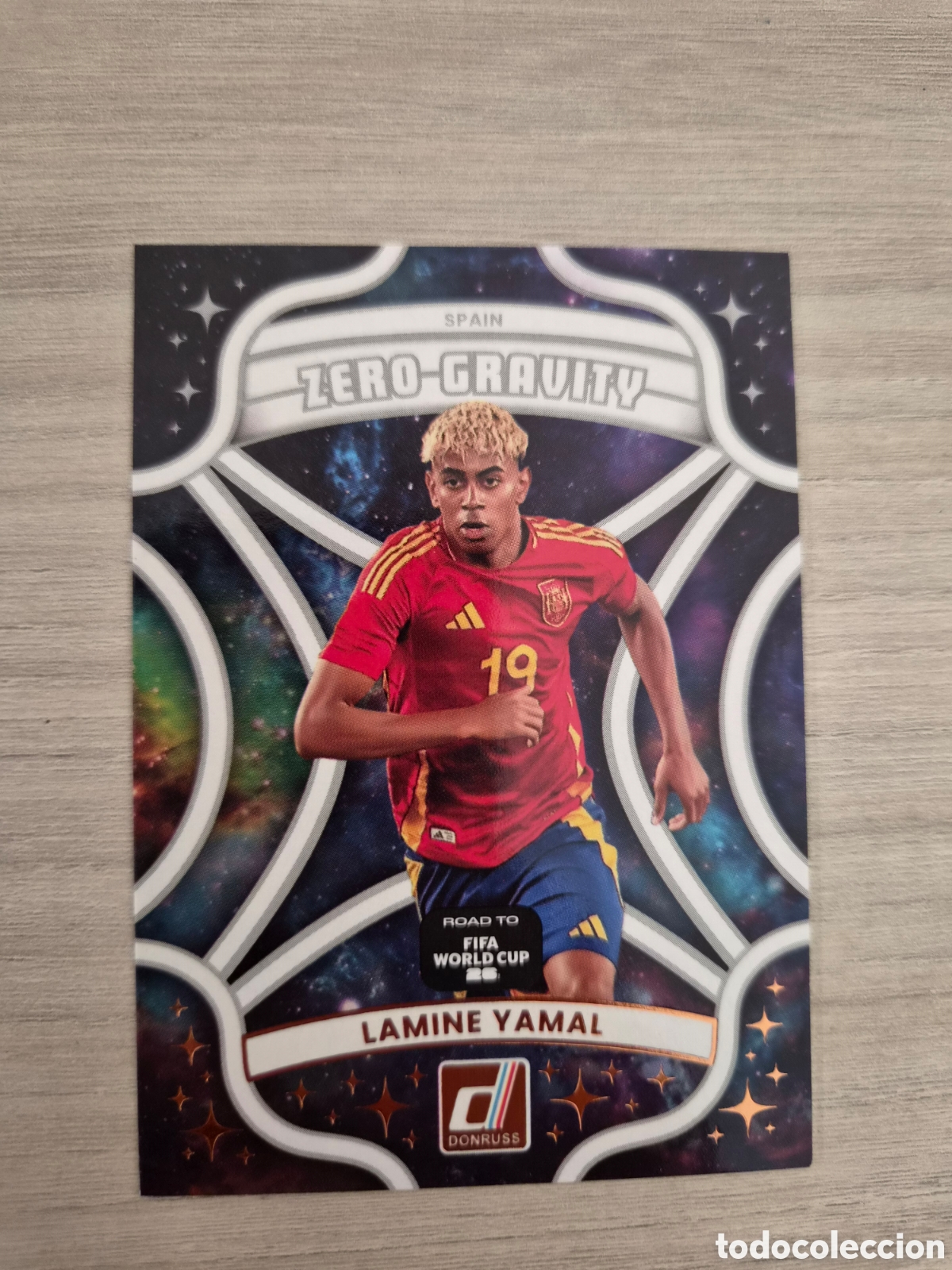 Cartes &agrave; collectionner de Football: Lamine Yamal &rdquo;Zero Gravity&rdquo; Donruss Road to FIFA World Cup 2026