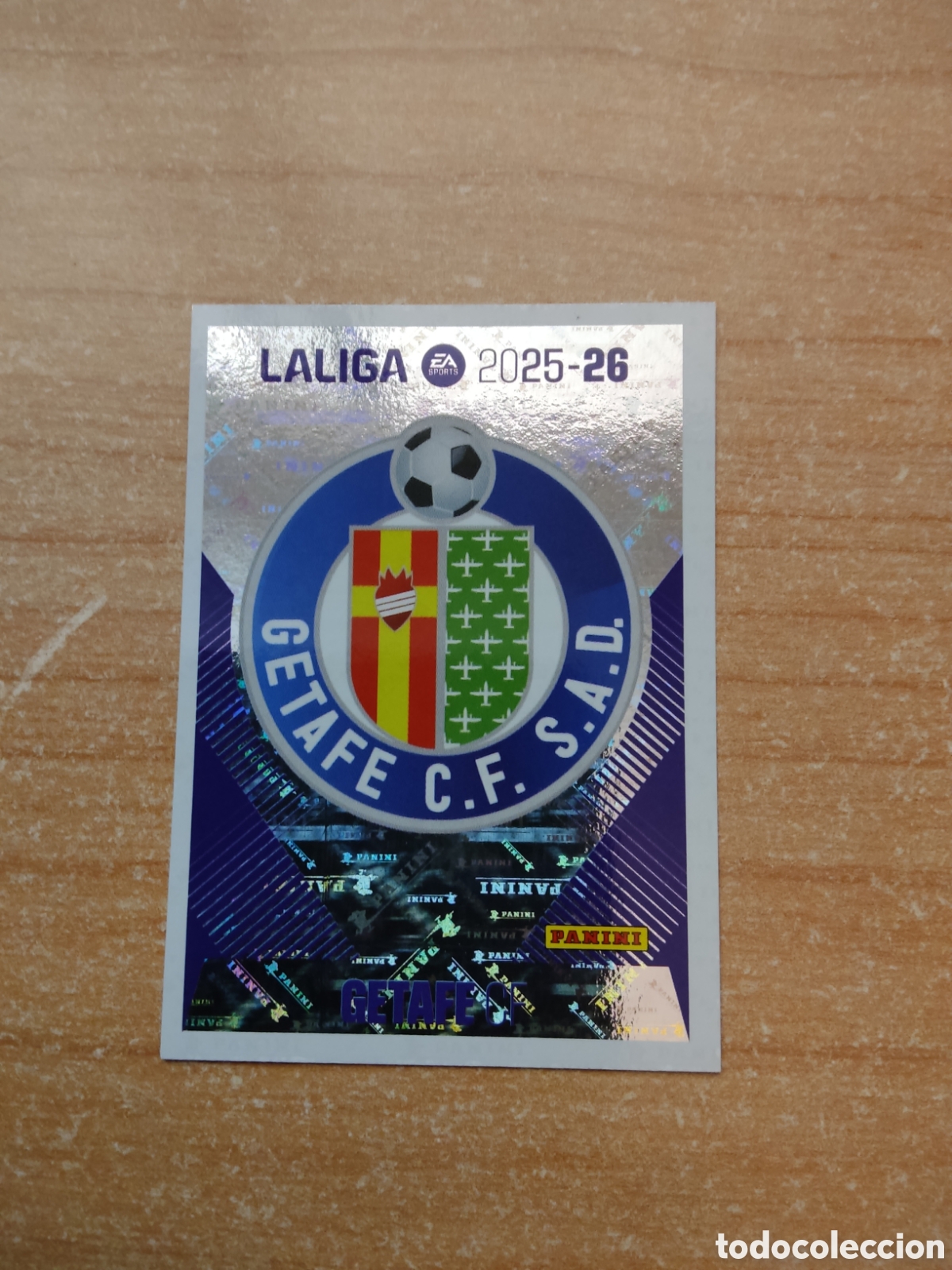 Cromos de f&uacute;tbol: 1 ESCUDO GETAFE LIGA ESTE 2025 2026