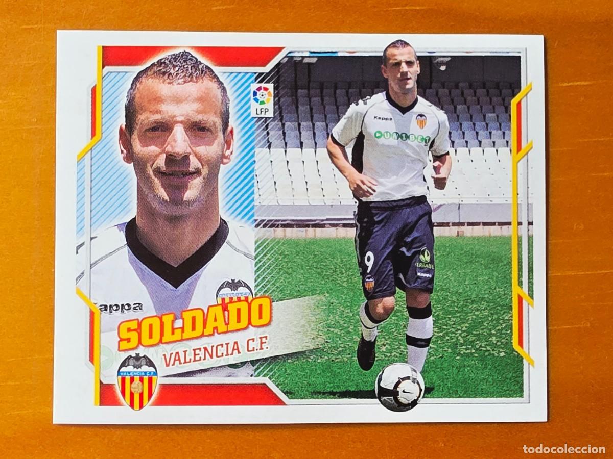 Cromos de f&uacute;tbol: 16 Roberto Soldado, Valencia CF, Panini Ediciones Liga Este 2010 2011 10 11 sin pegar