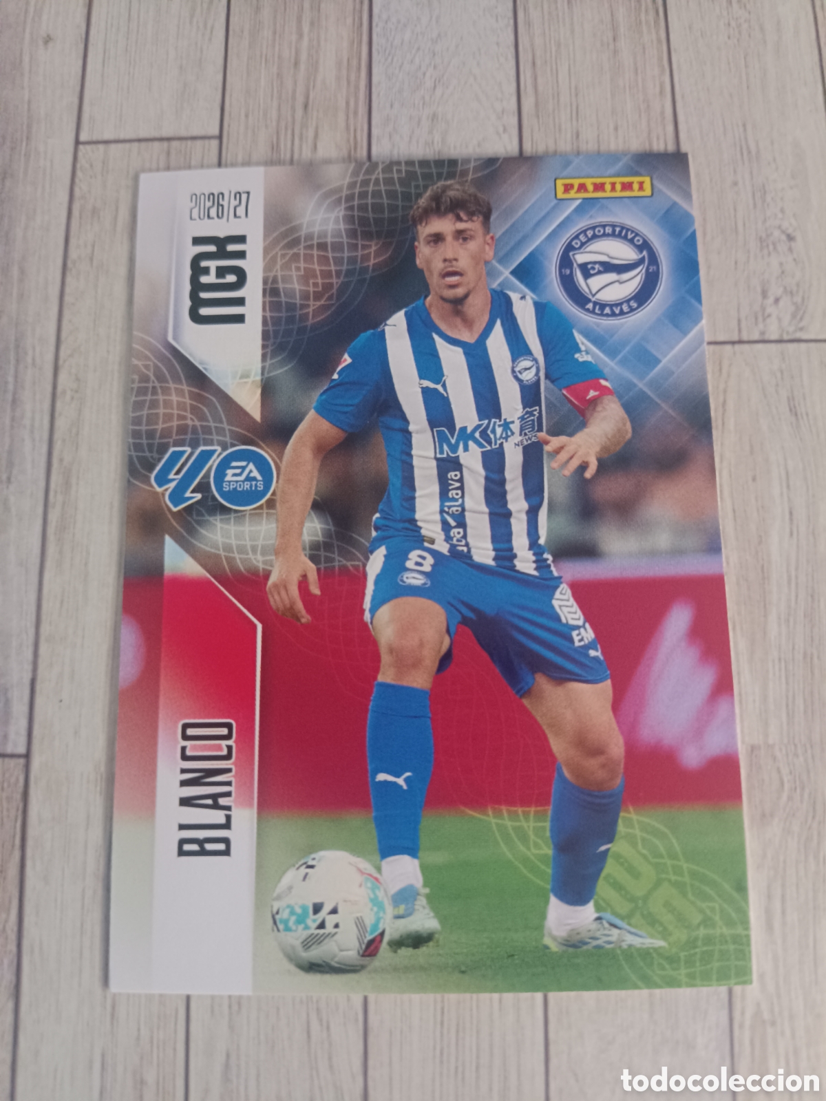 Fu&szlig;ball-Sticker: 28 BLANCO DEPORTIVO ALAVES MEGACRACKS MGK 26 27 PANINI 2026 2027