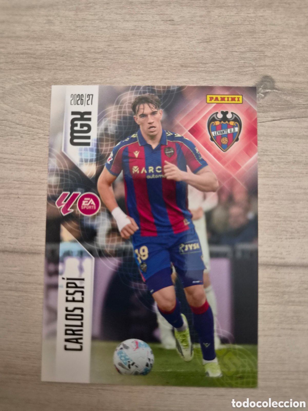 Cromos de f&uacute;tbol: N&deg;215 Levante Carlos Espi Megacracks 26/27