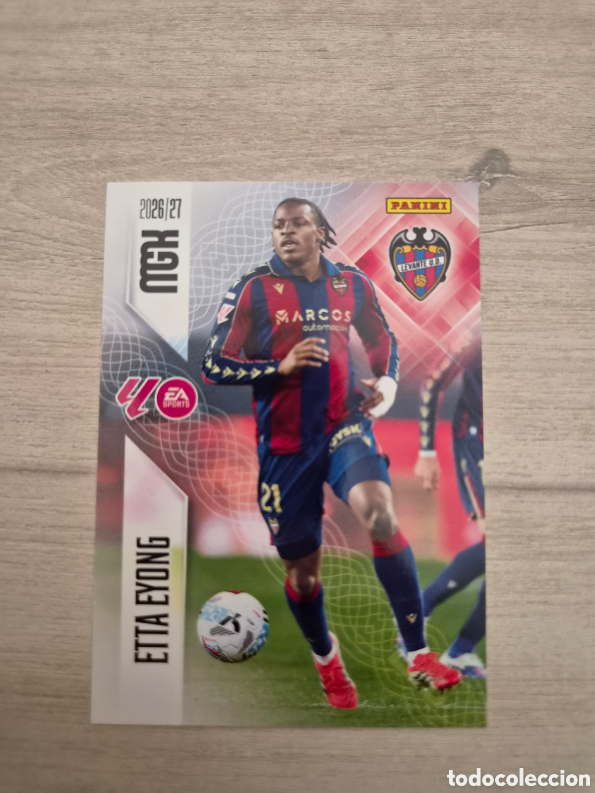 Cromos de f&uacute;tbol: N&deg;216 Levante Etta Eyong Megacracks 26/27