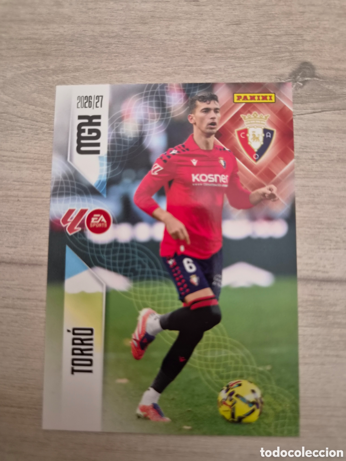 Cromos de f&uacute;tbol: N&deg;262 Osasuna Torro Megacracks 26/27