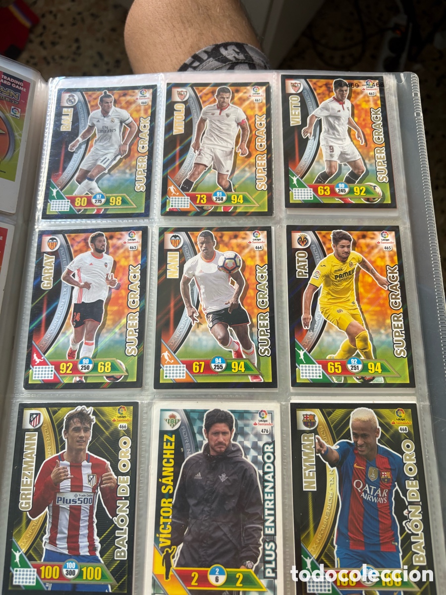 Fu&szlig;ball-Sticker: S&uacute;per cracks adrenalyn 2016-2017