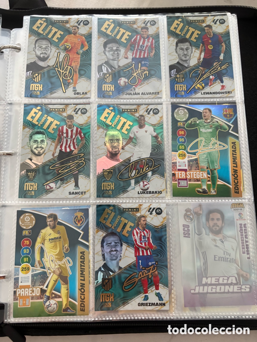Fu&szlig;ball-Sticker: &Eacute;lite firmadas megacracks 2025-2026