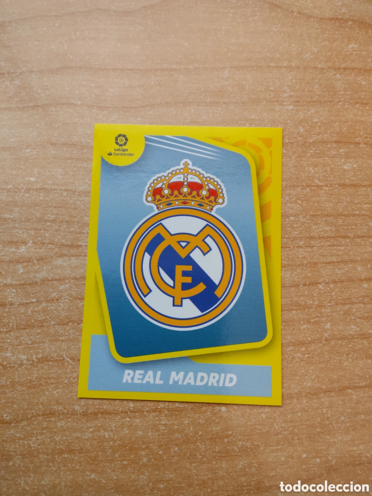 Cromos de f&uacute;tbol: 1 ESCUDO REAL MADRID LIGA ESTE 2021 2022