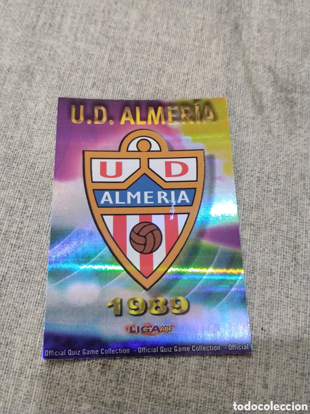 Cartes &agrave; collectionner de Football: MUNDICROMO QUIZ GAME 2013 ( 2012 13 ) N&ordm; 820 ESCUDO UD ALMERIA ( VERSI&Oacute;N RAYAS )