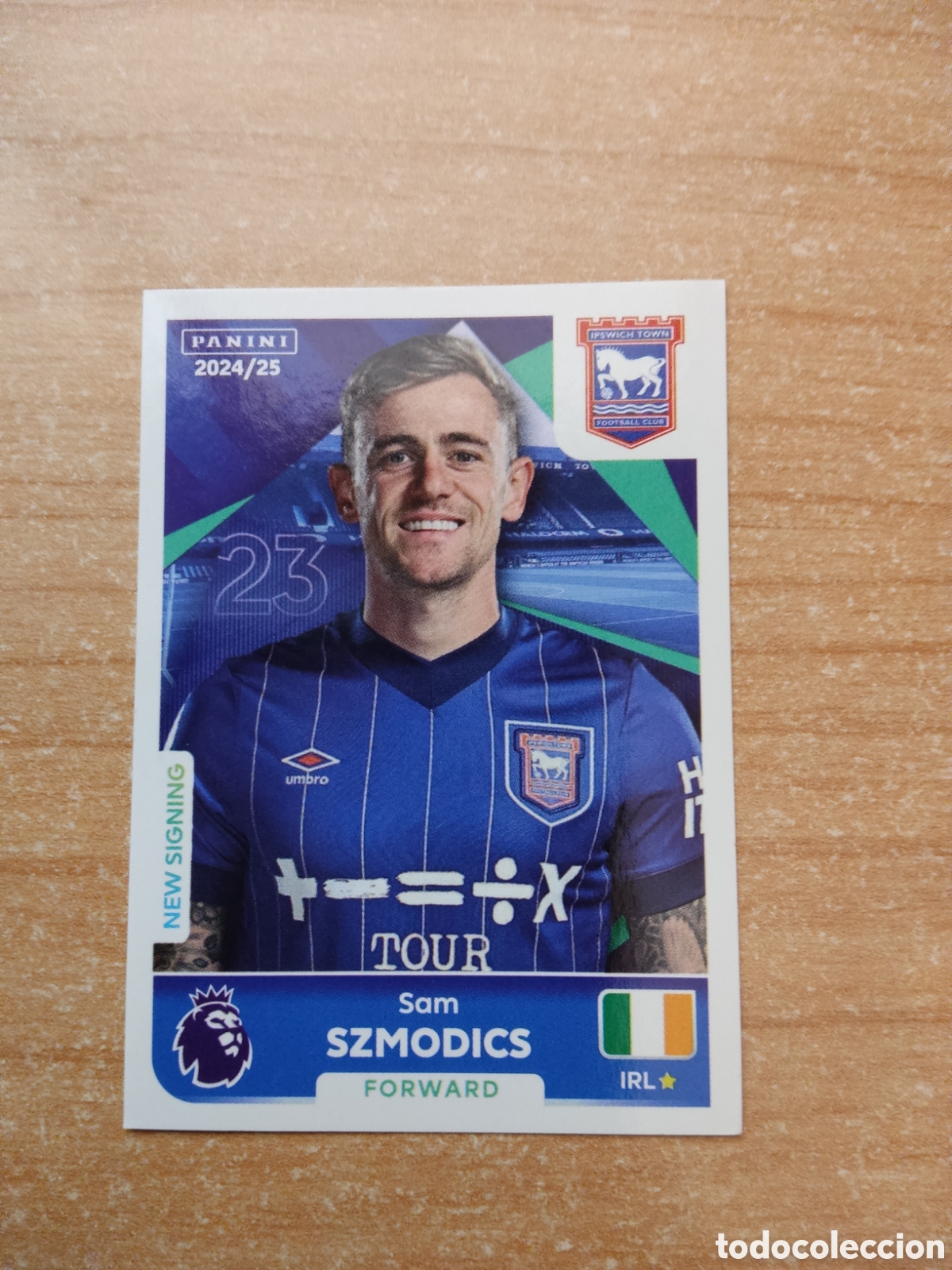 Cartes &agrave; collectionner de Football: 304 SAM SZMODICS IPSWICH TOWN PREMIER LEAGUE 2024 2025