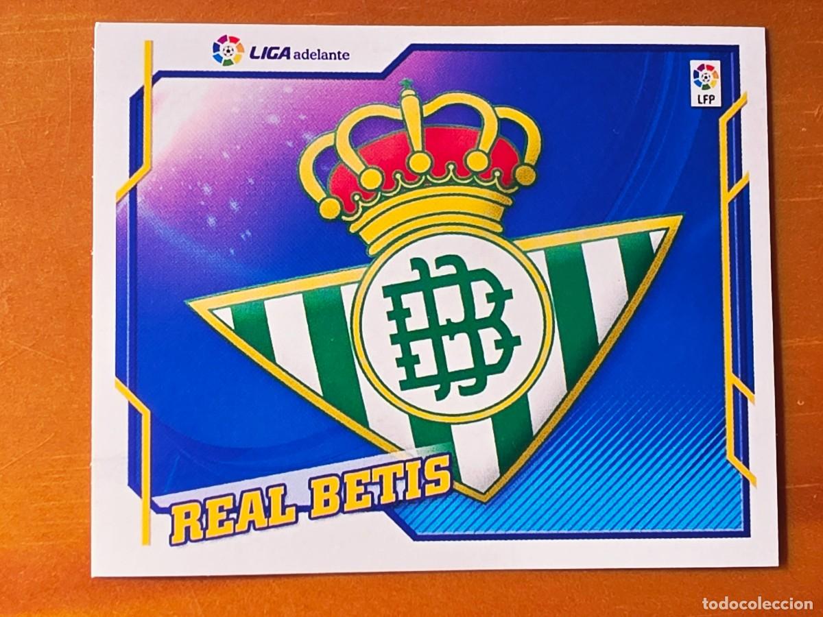 Cromos de f&uacute;tbol: Escudo Real Betis, Segunda Divisi&oacute;n Liga Adelante, Panini Ediciones Liga Este 2010 2011 10 11