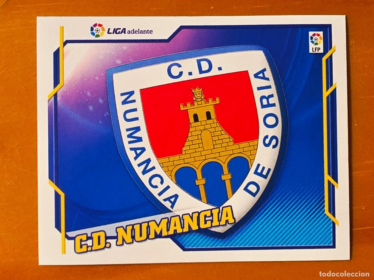 Cromos de f&uacute;tbol: Escudo CD Numancia, Segunda Divisi&oacute;n Liga Adelante, Panini Ediciones Liga Este 2010 2011 10 11
