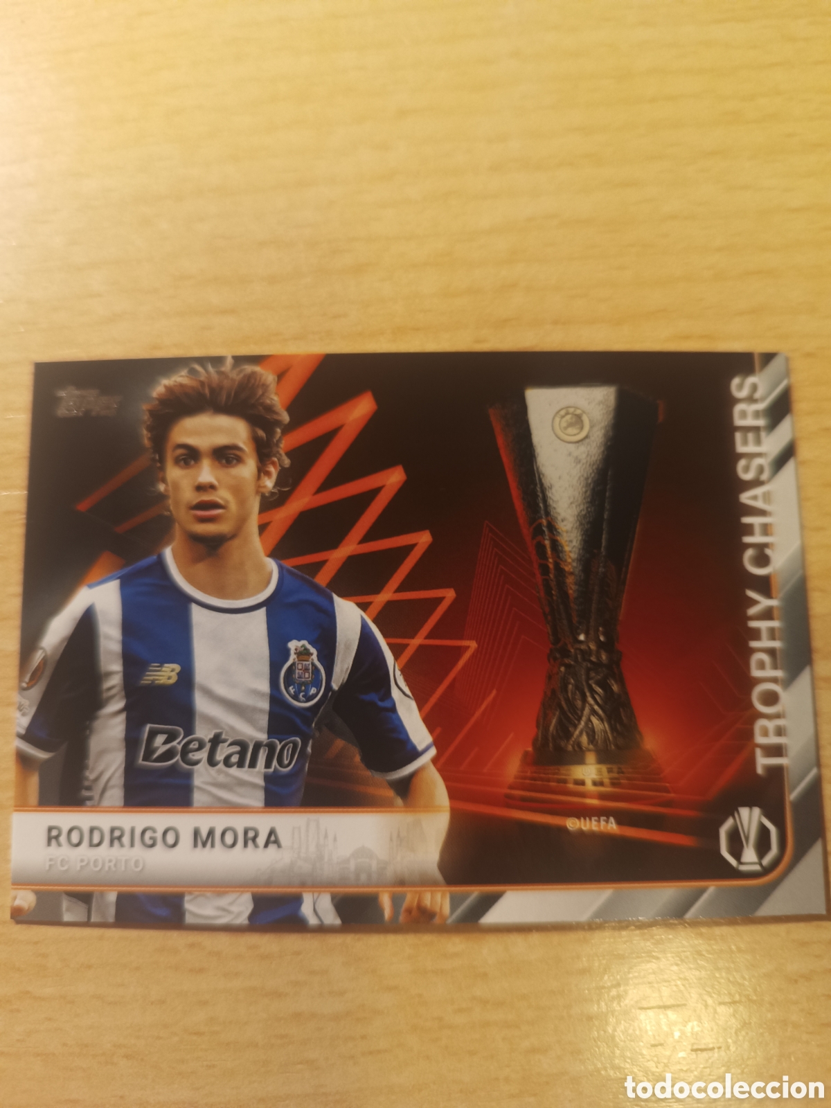Cromos de f&uacute;tbol: TC-27 RODRIGO MORA TROPHY CHASERS PORTO OPORTO UCC FLAGSHIP 2025 2026 TOPPS 25 26