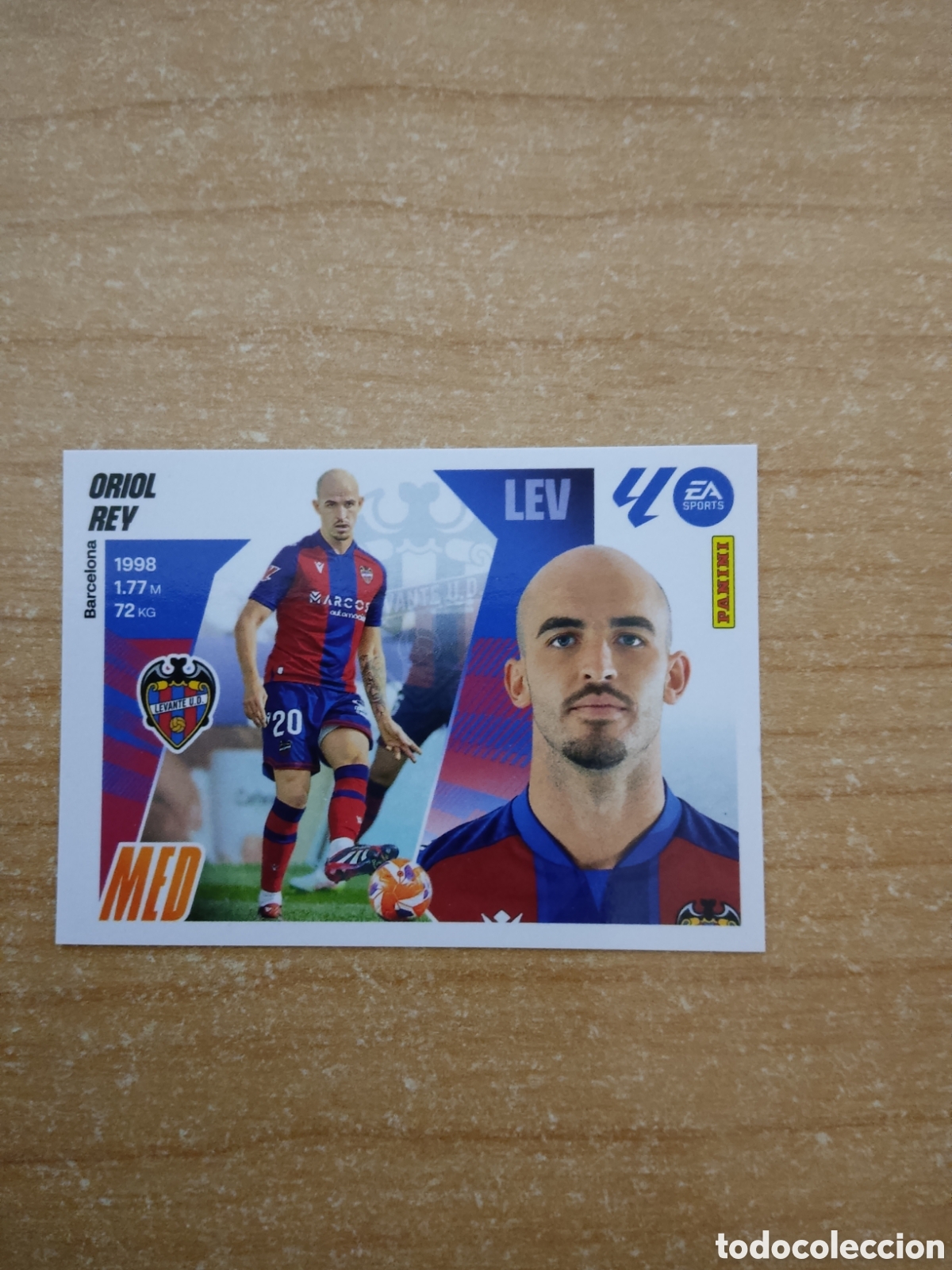 Cartes &agrave; collectionner de Football: 12 ORIOL REY LEVANTE LIGA ESTE 2025 2026