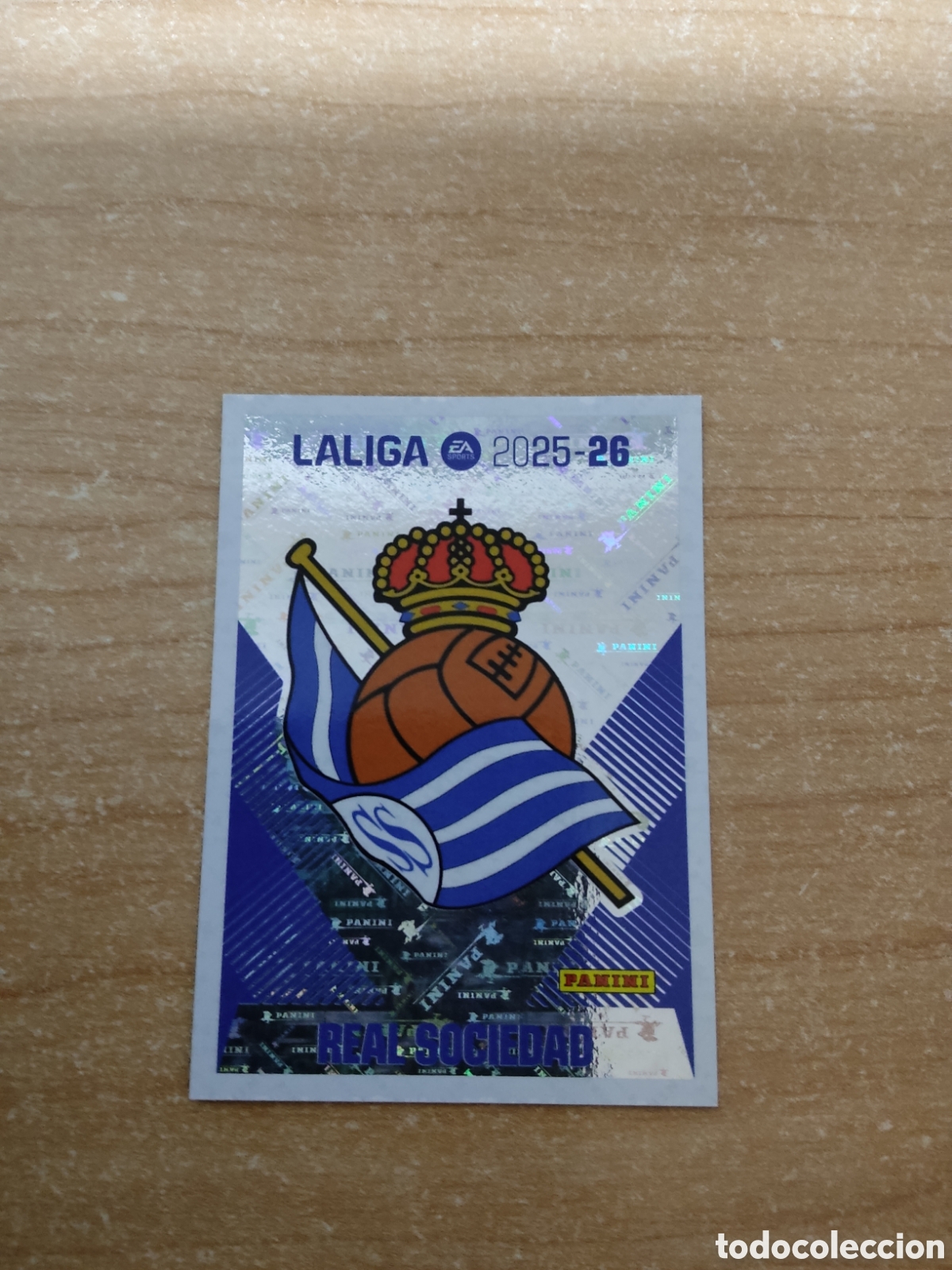 Cromos de f&uacute;tbol: 1 ESCUDO REAL SOCIEDAD LIGA ESTE 2025 2026