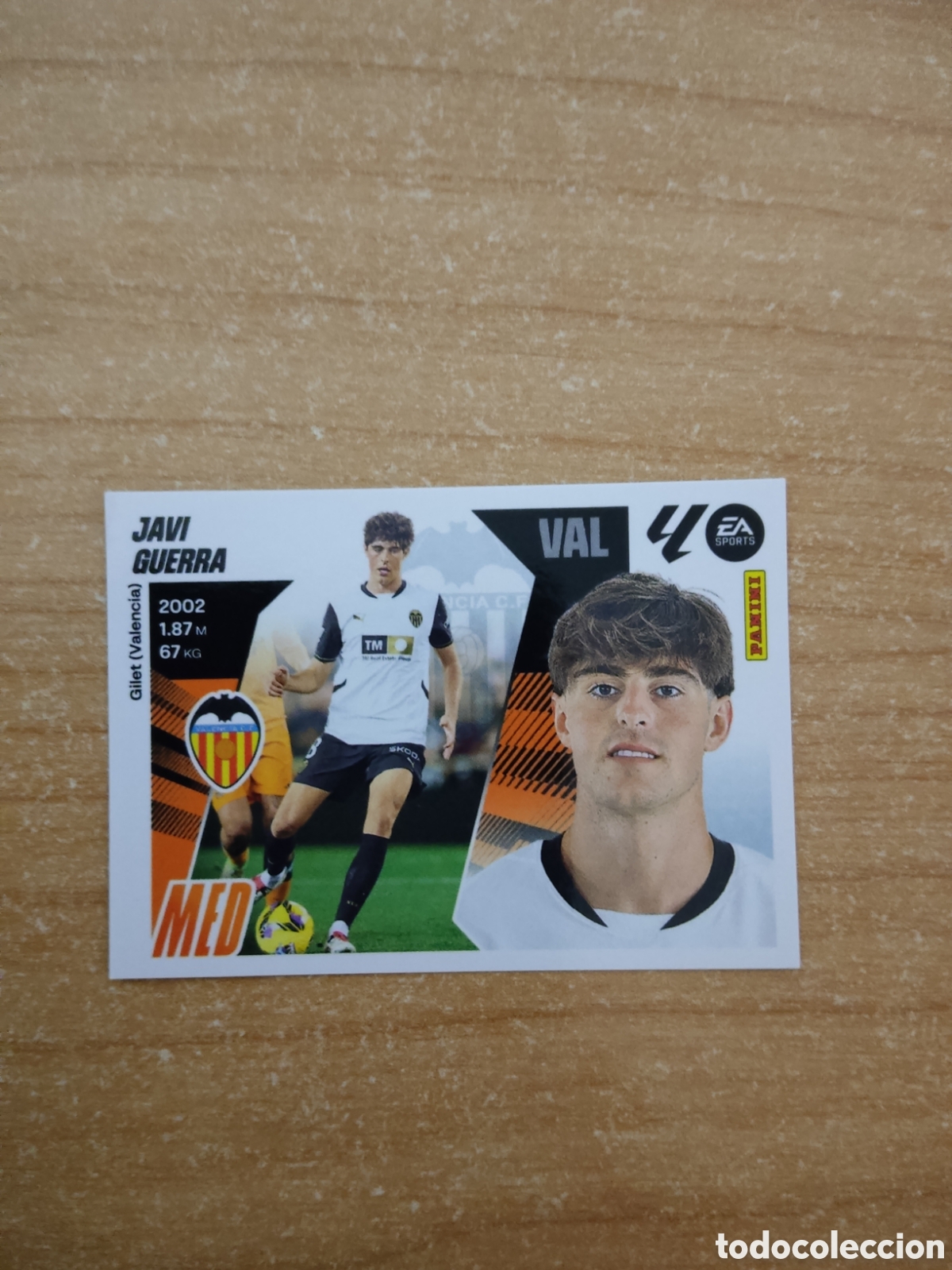 Football Stickers: 15 JAVI GUERRA VALENCIA LIGA ESTE 2025 2026
