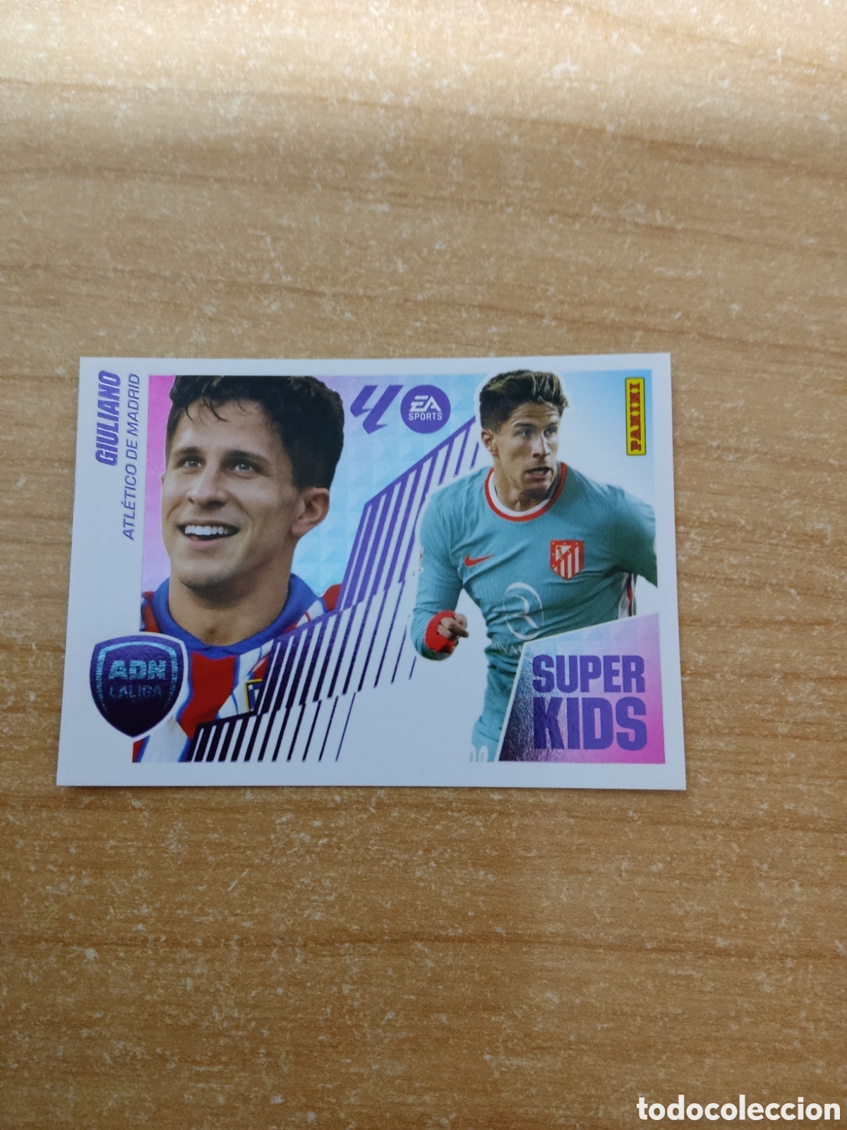 Cromos de f&uacute;tbol: 9 GIULIANO SIMEONE ATLETICO MADRID SUPER KIDS LIGA ESTE 2025 2026