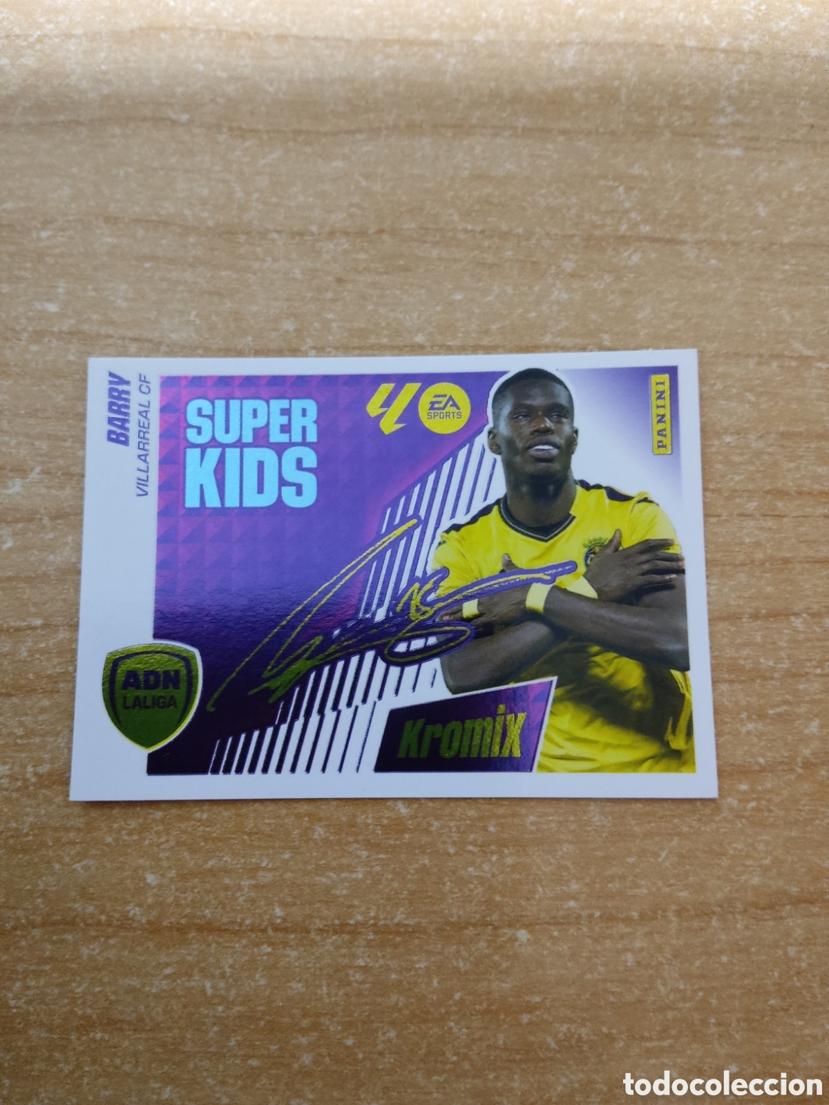 Cromos de f&uacute;tbol: 4 BARRY KROMIX SUPER KIDS VILLARREAL LIGA ESTE 2025 2026
