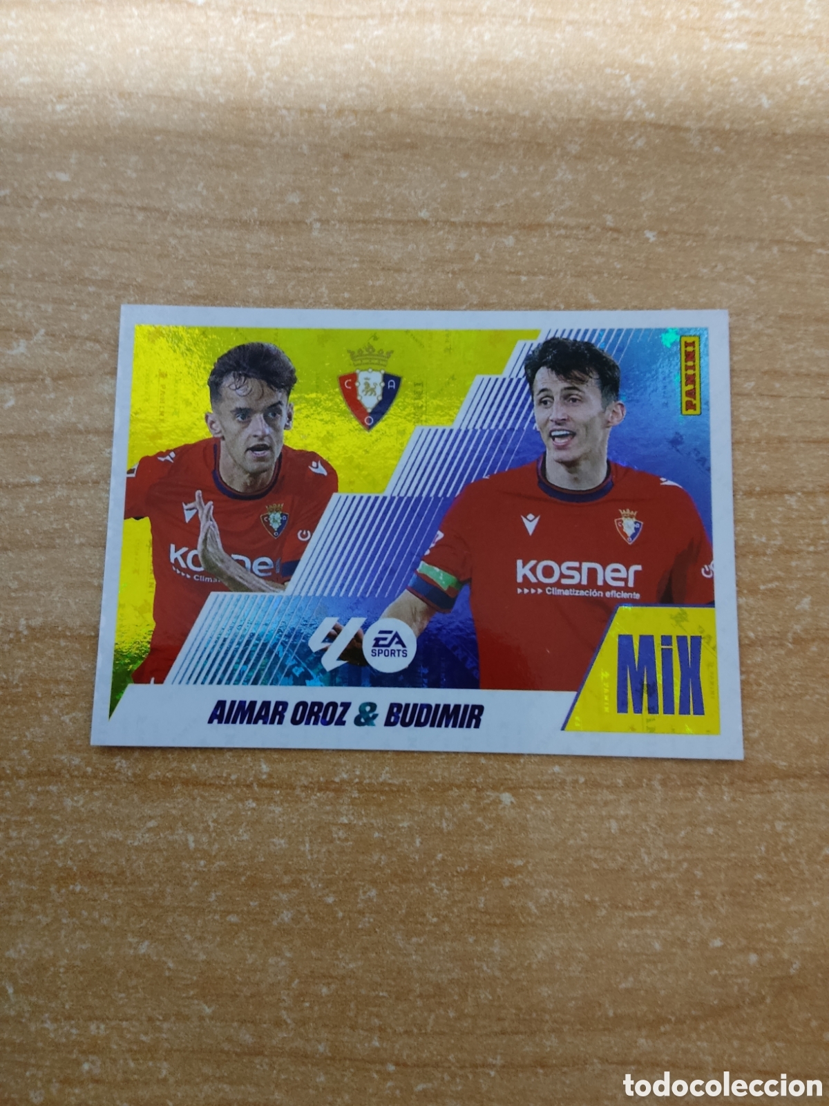 Cartes &agrave; collectionner de Football: 1 AIMAR OROZ Y BUDIMIR OSASUNA MIX LIGA ESTE 2025 2026