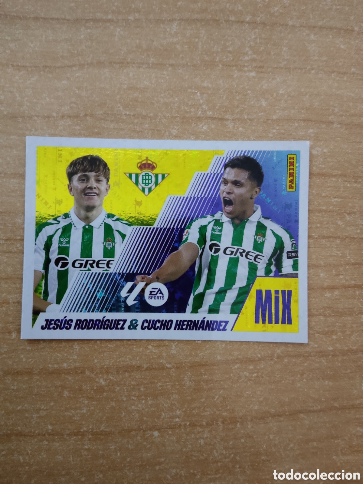 Cromos de f&uacute;tbol: 15 JESUS RODRIGUEZ Y CUCHO HERNANDEZ REAL BETIS MIX LIGA ESTE 2025 2026