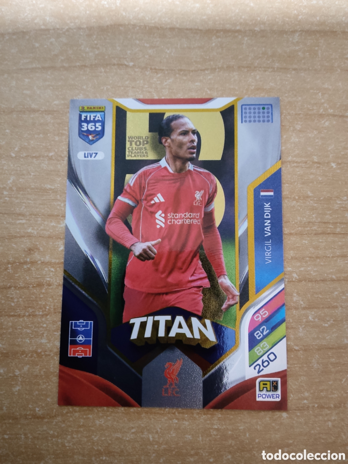 Cromos de f&uacute;tbol: 7 VIRGIL VAN DIJK TITAN LIVERPOOL FIFA 365 ADRENALYN 2026