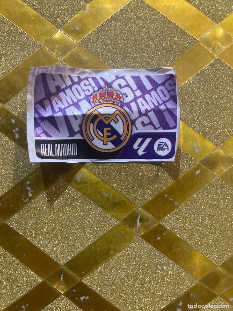 Cartes &agrave; collectionner de Football: CROMO DE FUTBOL ESCUDO REAL MADRID &iexcl;VAMOS ! CHICLE LIGA 2026 2027 PANINI !
