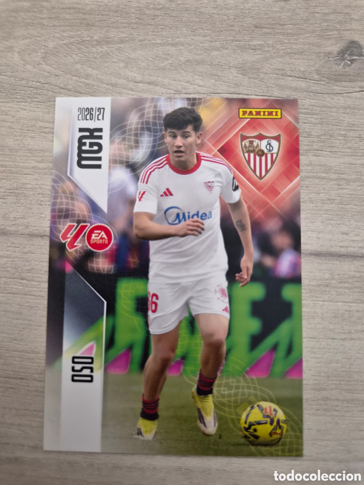 Fu&szlig;ball-Sticker: N&deg;334 Sevilla Oso Megacracks 26/27
