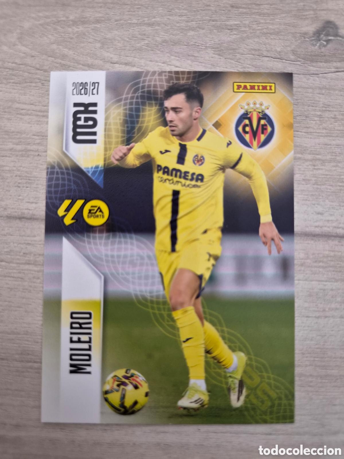 Cromos de f&uacute;tbol: N&deg;373 Villarreal Moleiro Megacracks 26/27