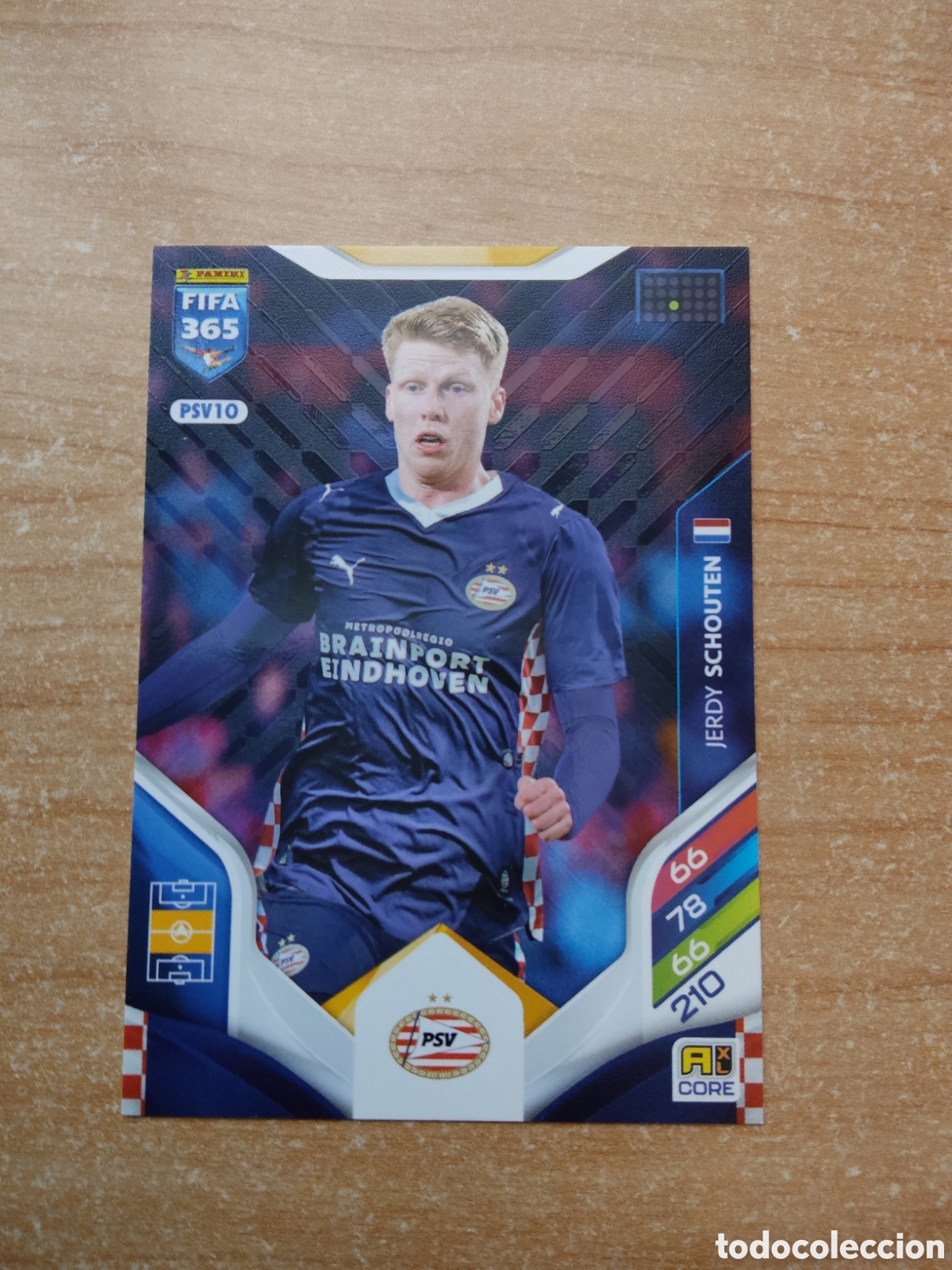 Cartes &agrave; collectionner de Football: 10 JERDY SCHOUTEN PSV FIFA 365 ADRENALYN 2026