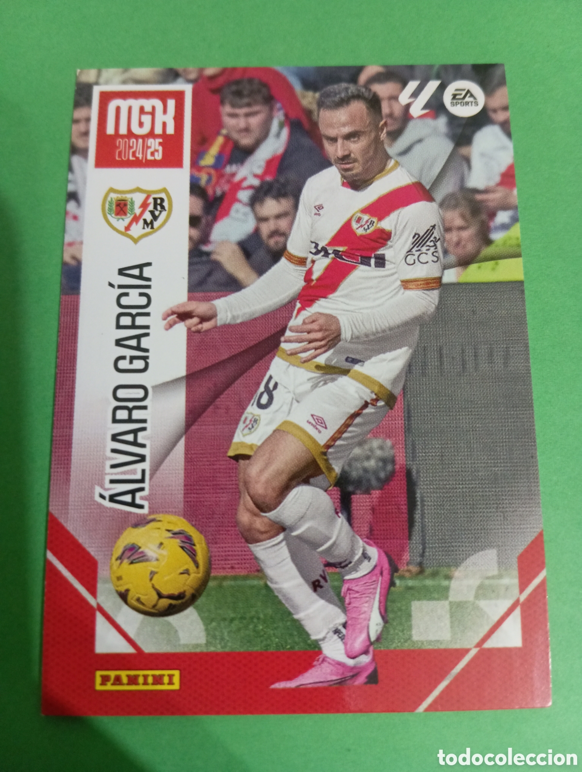 Cromos de Futebol: &Aacute;lvaro Garc&iacute;a Rayo Vallecano n&deg;288 / PANINI MEGACRACKS 2024/2025
