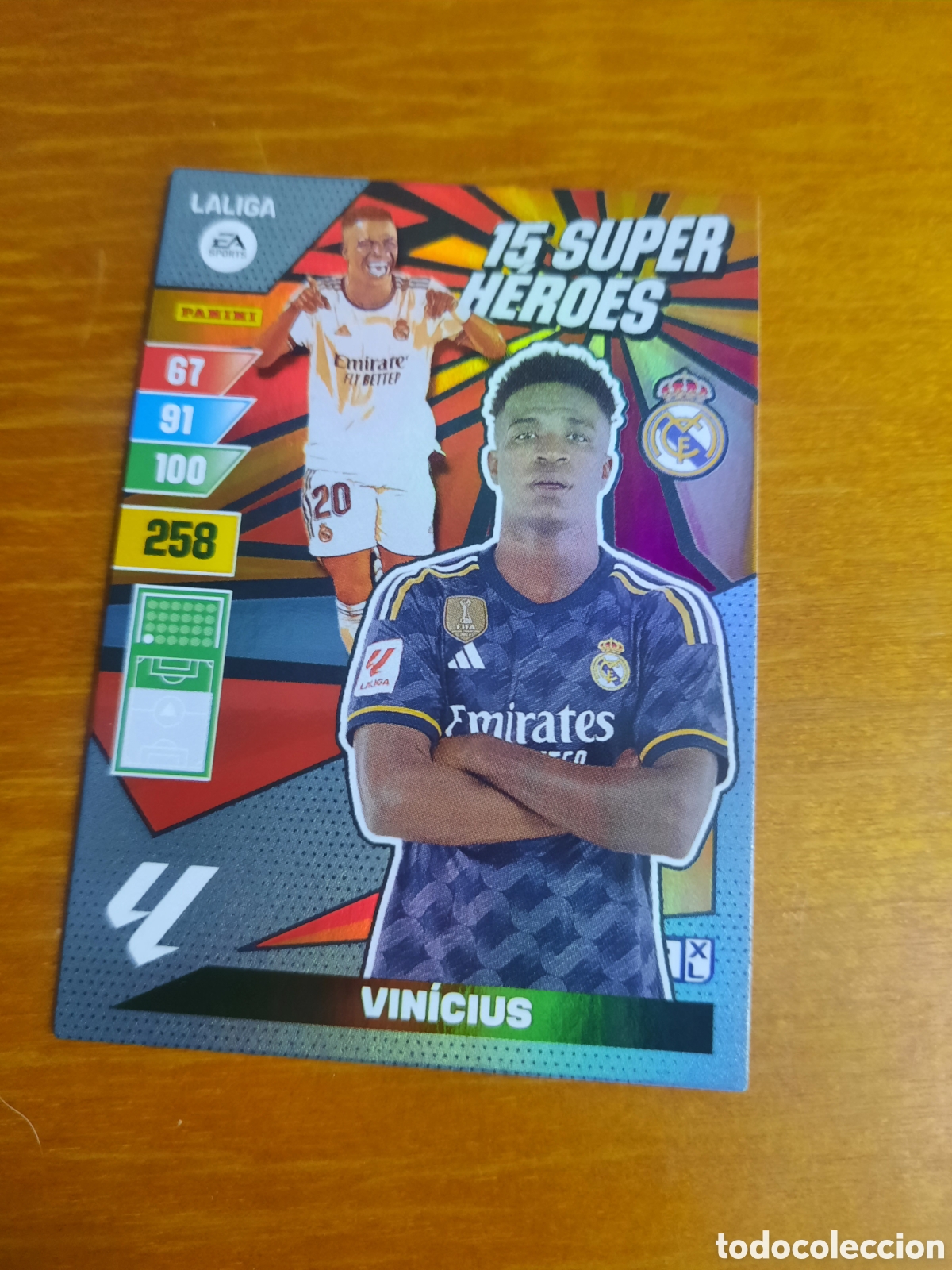 Figurine di Calcio: 15 Super H&eacute;roes VINICIUS Adrenalyn XL 2023-24