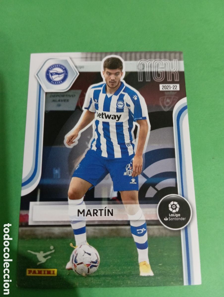 Cartes &agrave; collectionner de Football: Mart&iacute;n Alav&eacute;s n&deg;4 / PANINI MEGACRACKS 2021/2022