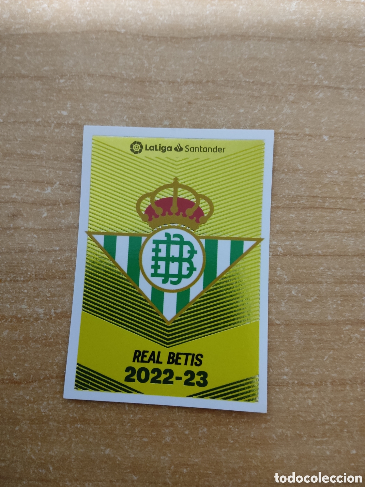 Cromos de f&uacute;tbol: 1 ESCUDO REAL BETIS LIGA ESTE 2022 2023