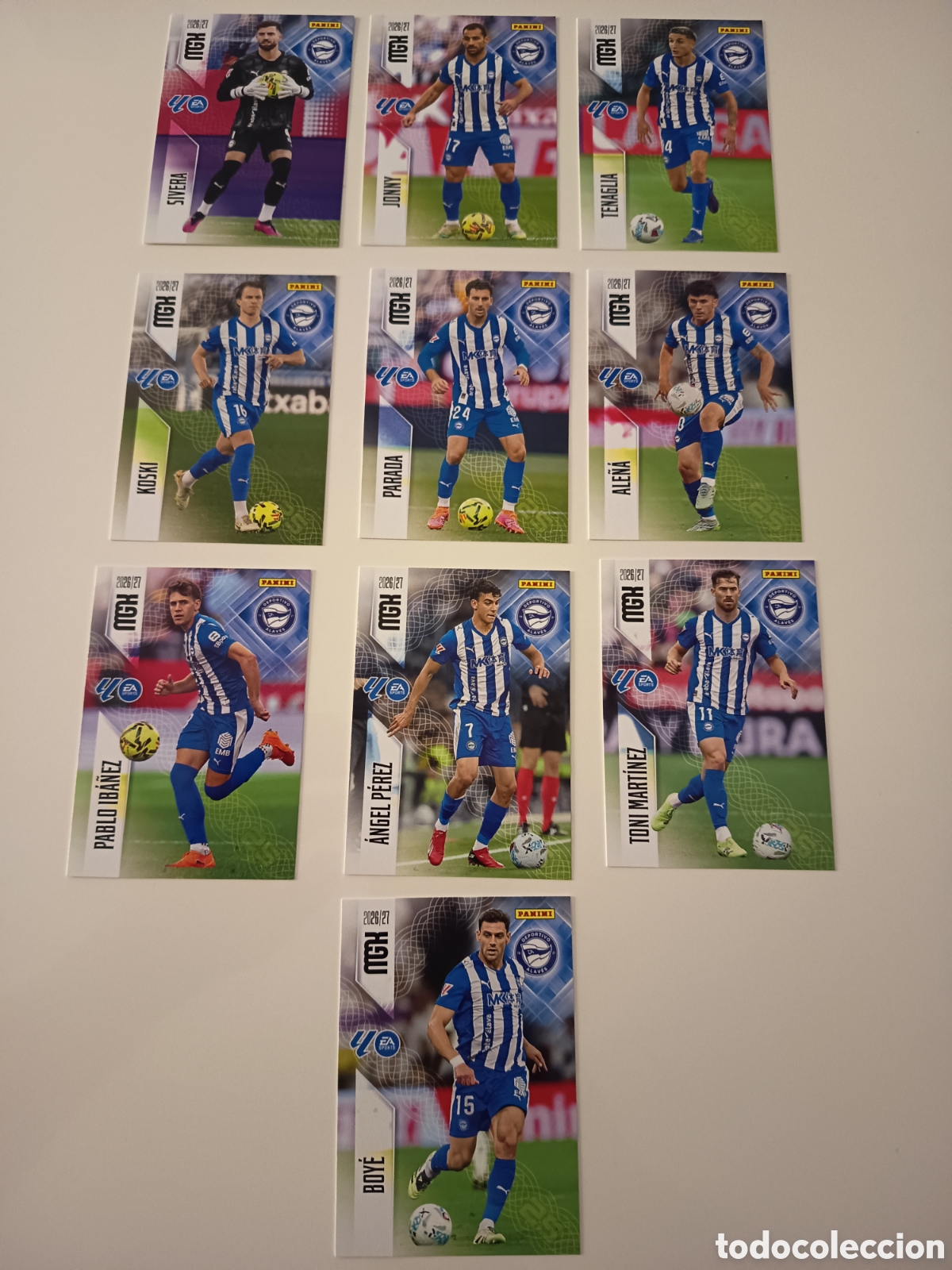 Football Stickers: Alav&eacute;s megacracks 2026-2027