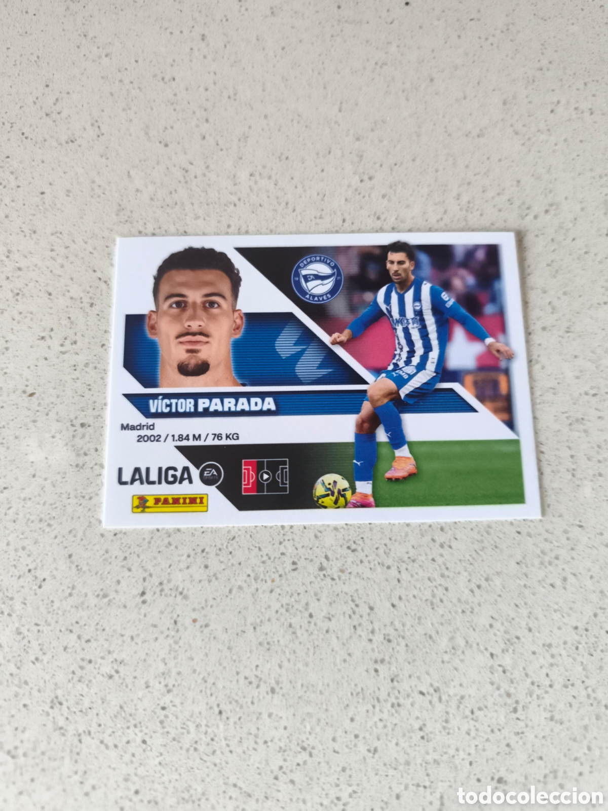 Figurine di Calcio: CROMO NUMERO 8 PARADA ALAVES. LIGA ESTE 26/27. PANINI.