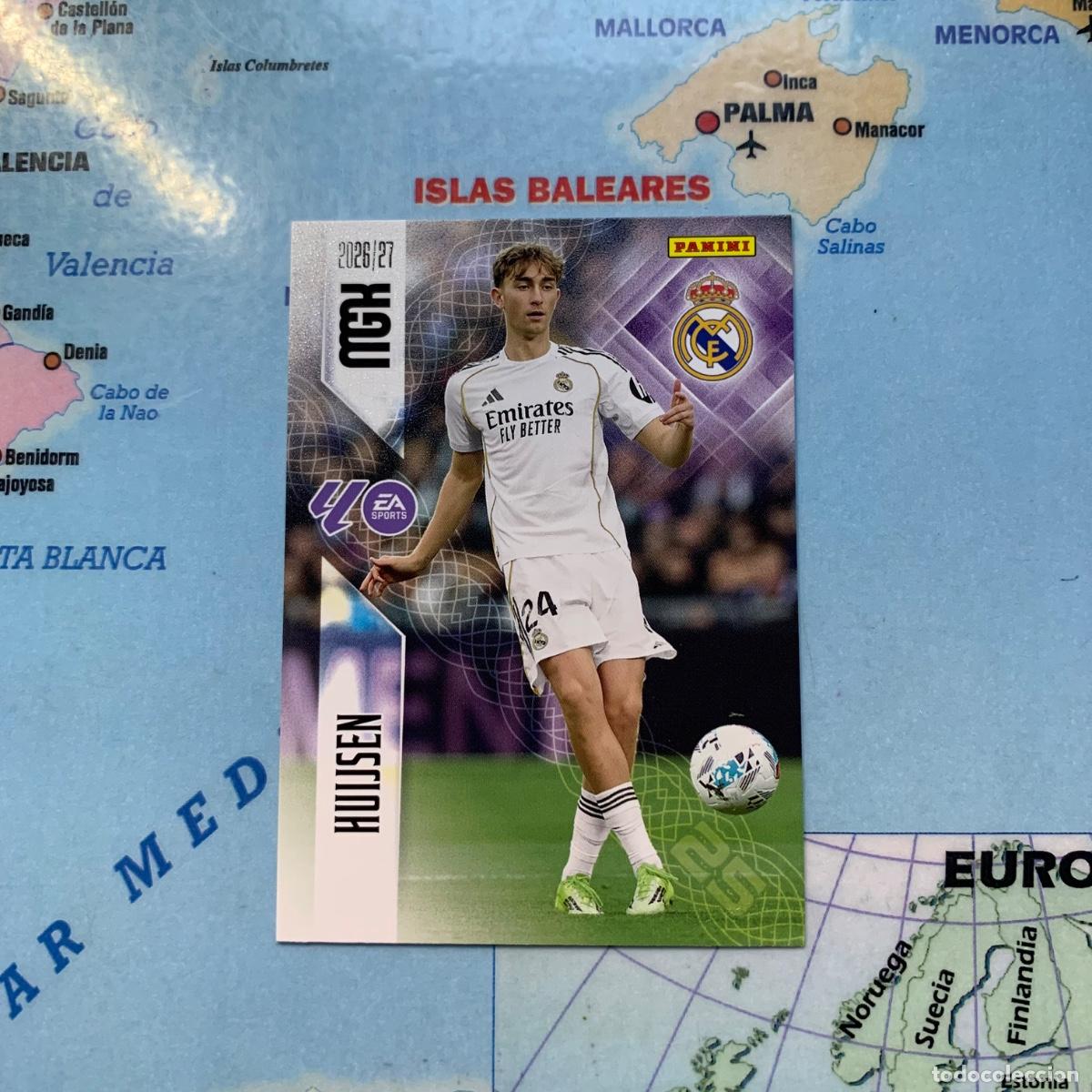 Cromos de f&uacute;tbol: Huijsen n&uacute;mero 222 del Real Madrid megacracks 26-27 2026-2027