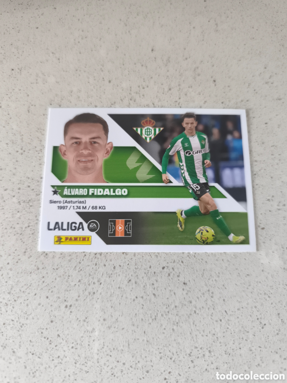 Cartes &agrave; collectionner de Football: CROMO NUMERO 12 FIDALGO REAL BETIS. LIGA ESTE 26/27. PANINI.
