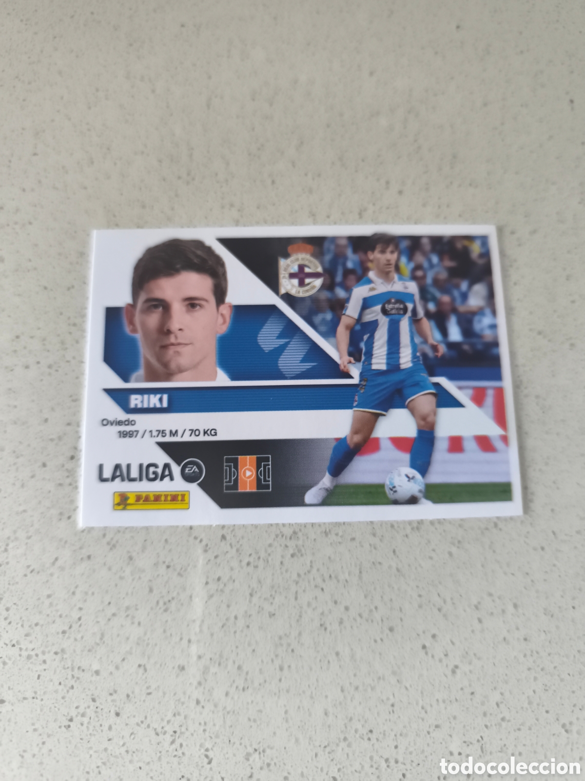 Cromos de f&uacute;tbol: CROMO NUMERO 12 RIKI DEPORTIVO DE LA CORU&Ntilde;A. LIGA ESTE 26/27. PANINI.