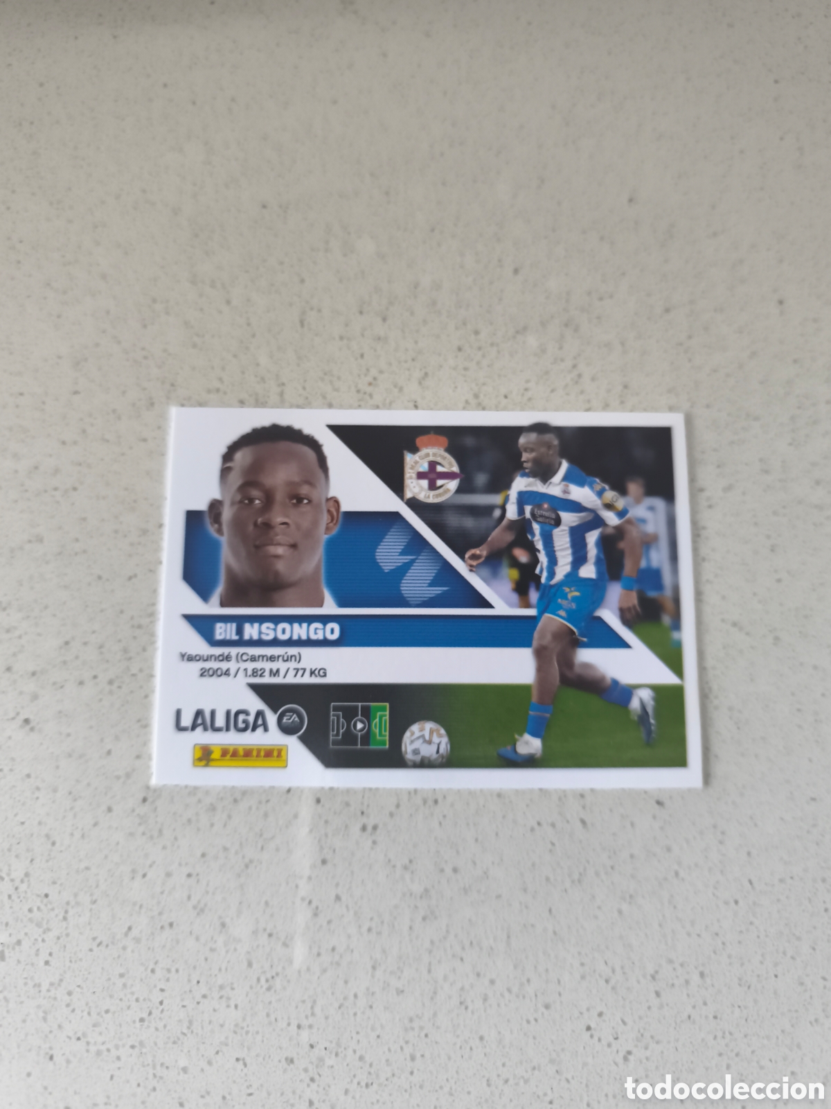 Cromos de f&uacute;tbol: CROMO NUMERO 20 NSONGO DEPORTIVO DE LA CORU&Ntilde;A. LIGA ESTE 26/27. PANINI.