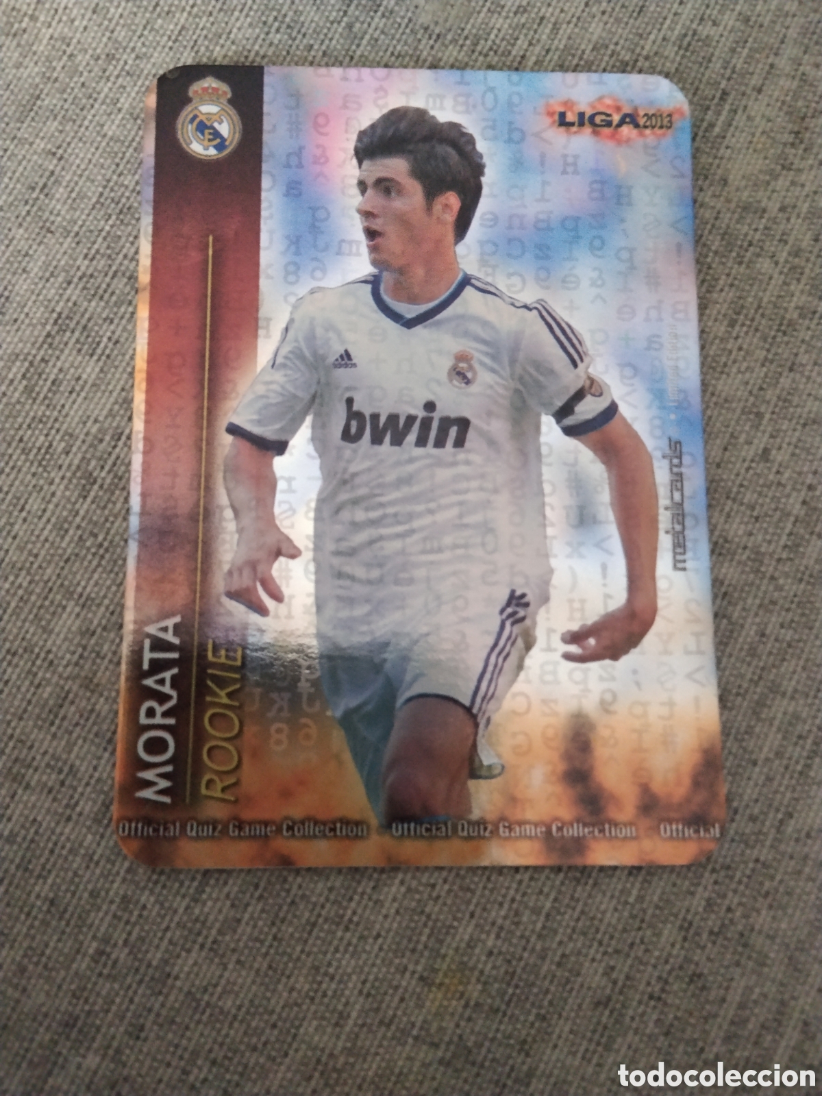 Cromos de Futebol: MUNDICROMO QUIZ GAME LIGA 2013 - METALCARD ROOKIE MORATA - R. MADRID ( FONDO LETRAS)