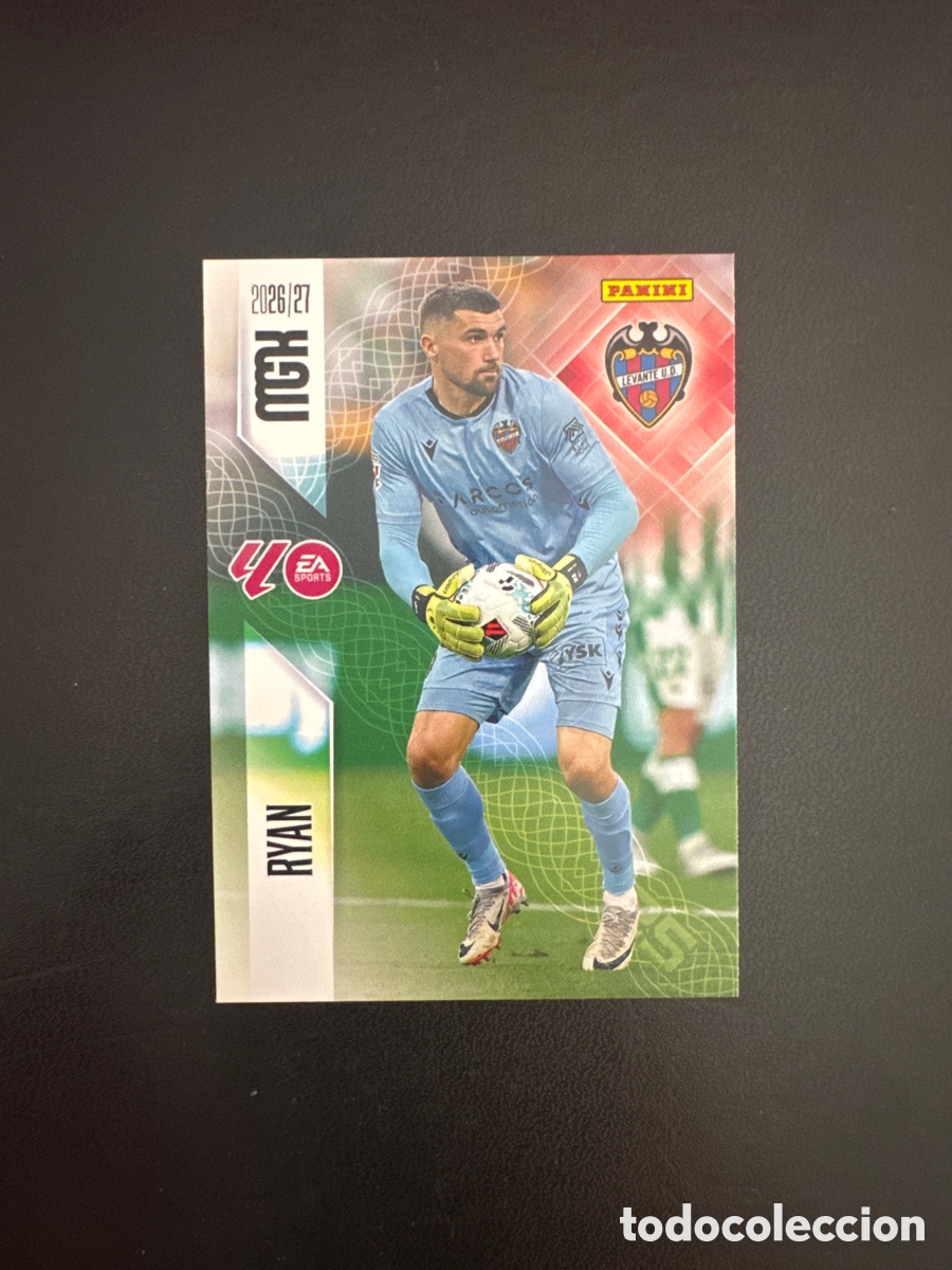 Cromos de f&uacute;tbol: RYAN LEVANTE N&Uacute;MERO 200 MEGACRACKS 2026 2027