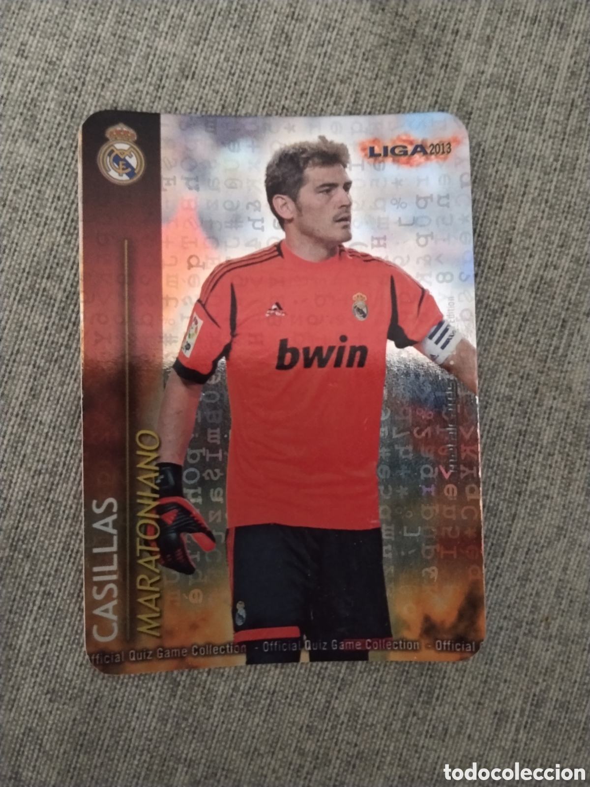 Cromos de f&uacute;tbol: MUNDICROMO QUIZ GAME LIGA 2013 - METALCARD MARATONIANO CASILLAS-REAL MADRID (FONDO LETRAS)