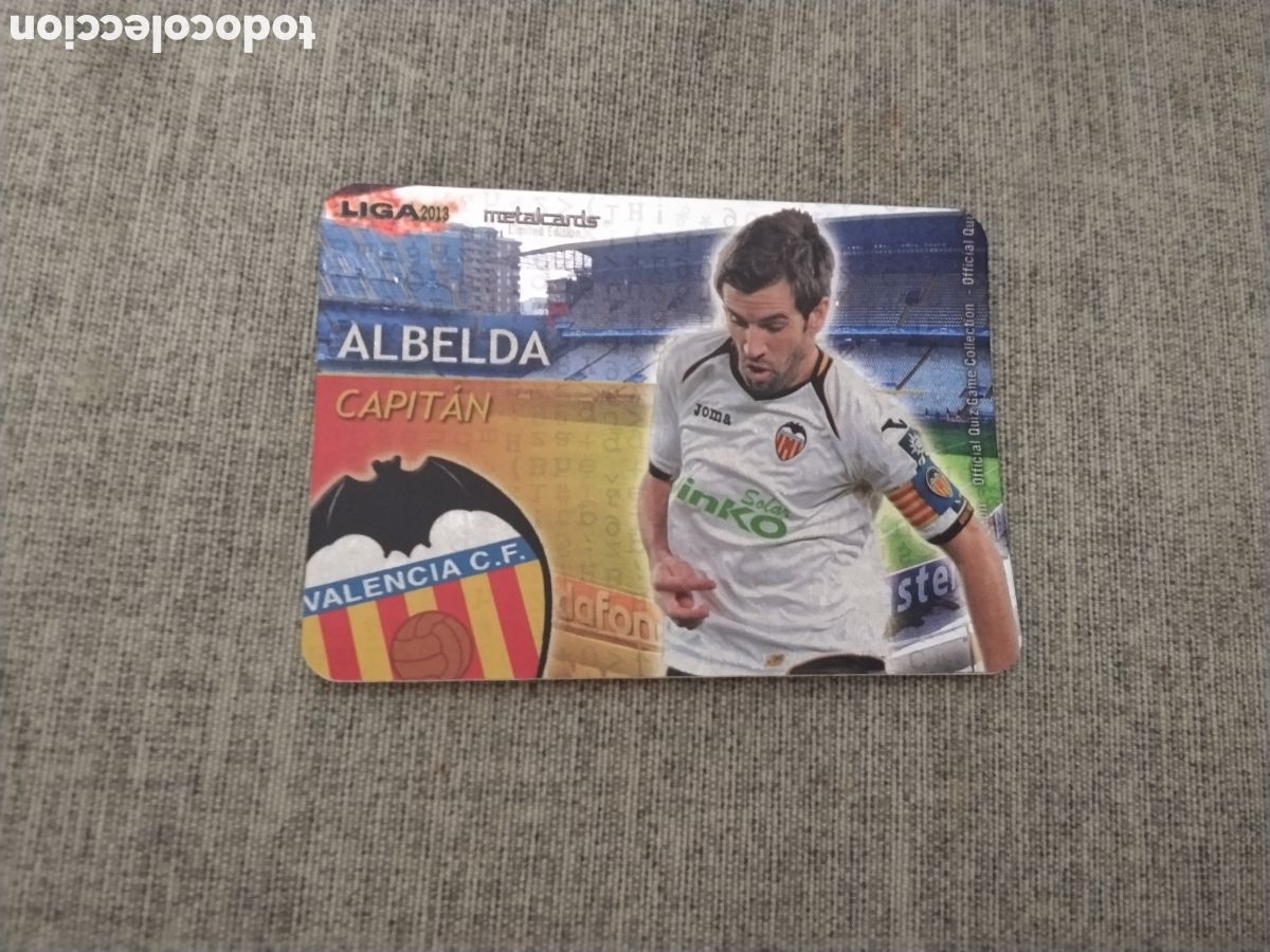 Football Stickers: MUNDICROMO QUIZ GAME LIGA 2013 - METALCARD CAPITAN ALBELDA - VALENCIA CF ( FONDO LETRAS )