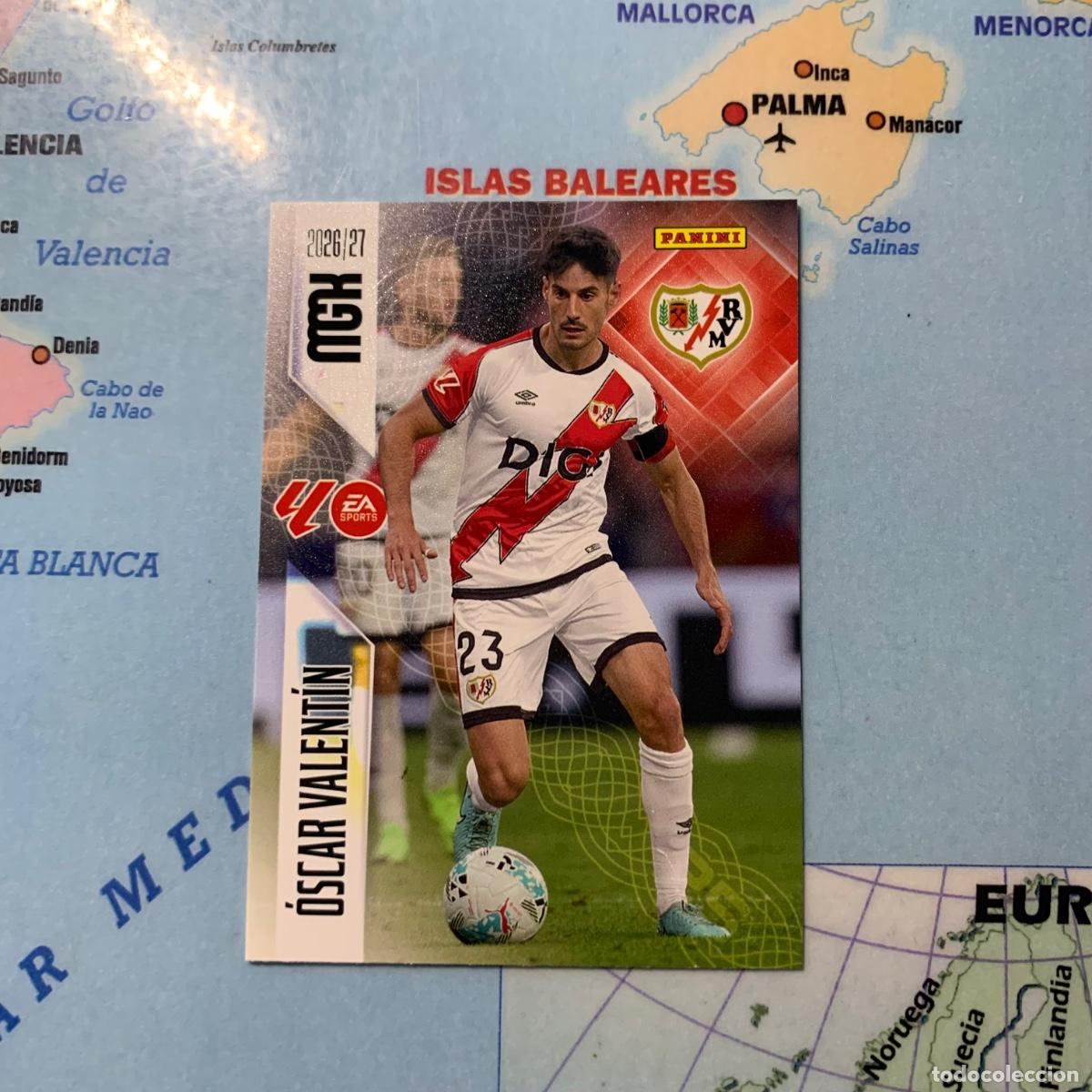 Cromos de f&uacute;tbol: &Ograve;scar Valent&iacute;n n&uacute;mero 300 del Rayo Vallecano megacracks 26-27 2026-2027